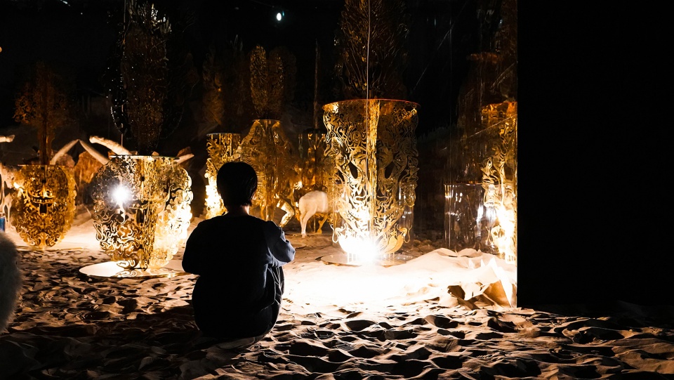 spatial design for wu jianan solo exhibition the huge sand dunes are the bed of the sea china by pills architects