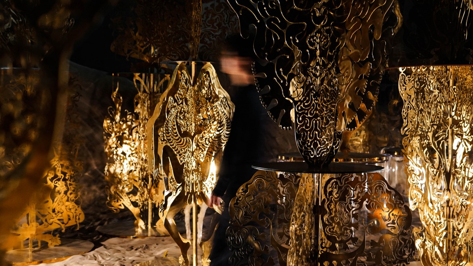 spatial design for wu jianan solo exhibition the huge sand dunes are the bed of the sea china by pills architects