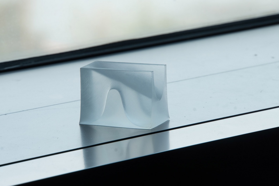 the levitated curtain xi hall by say architects