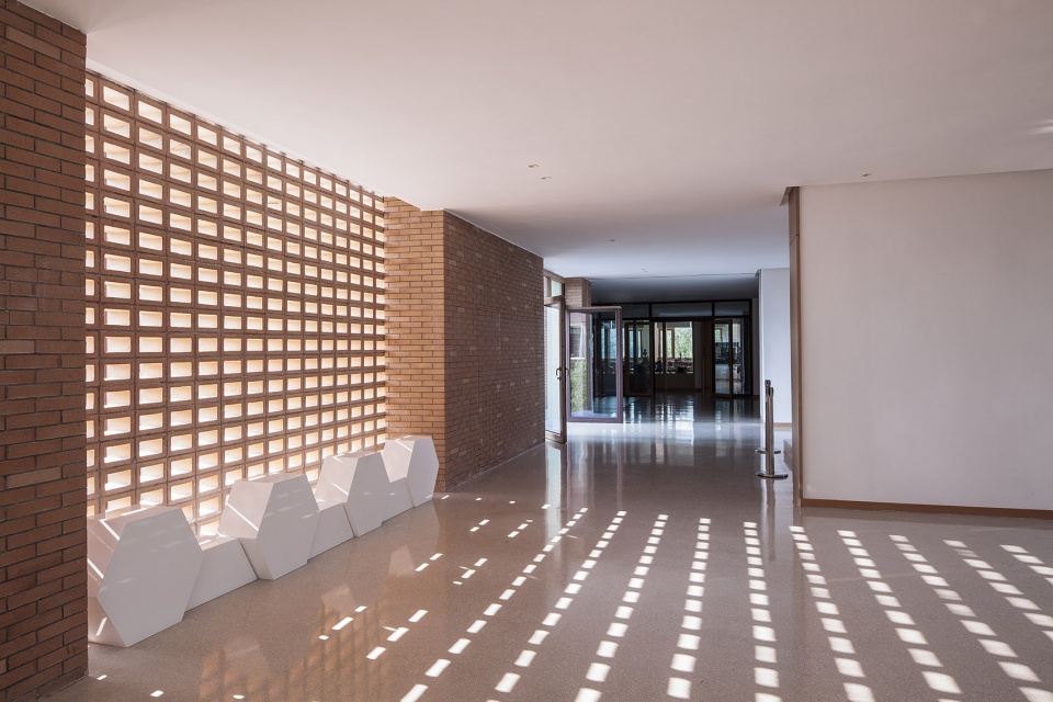 yongkang chongde school by jiangsu provincial zhongrui east china institute of architectural design and research