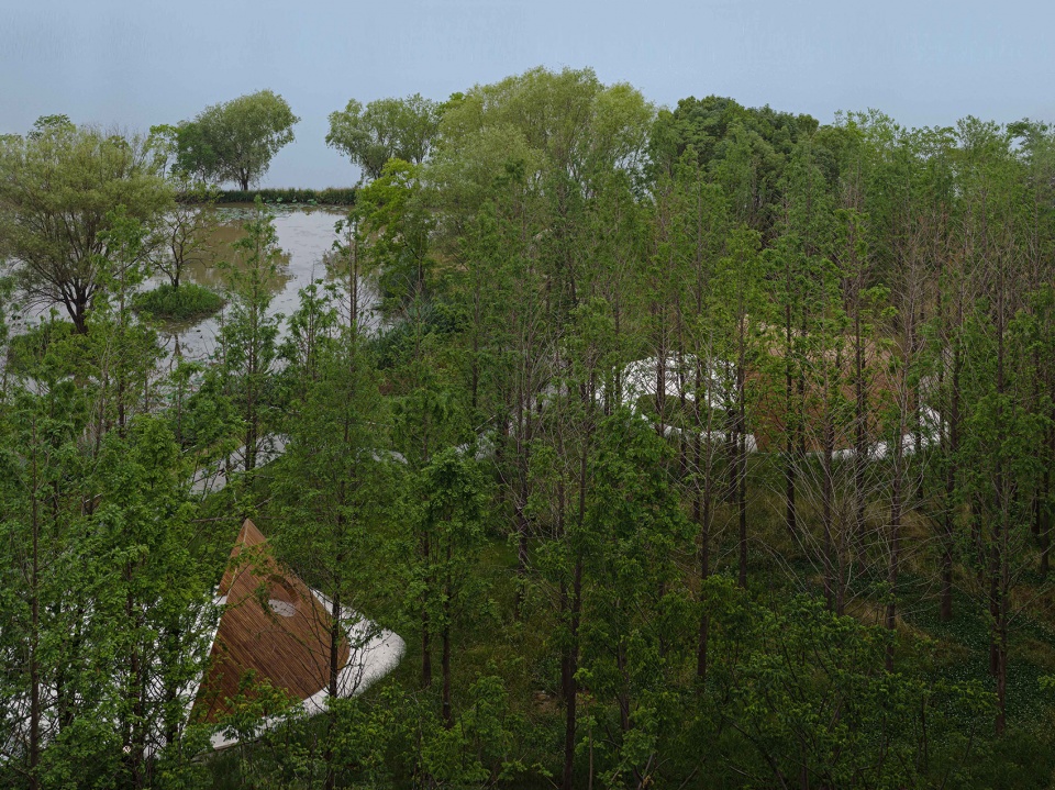 Wuhan Yanxi Lakeside Park China by Change Studio