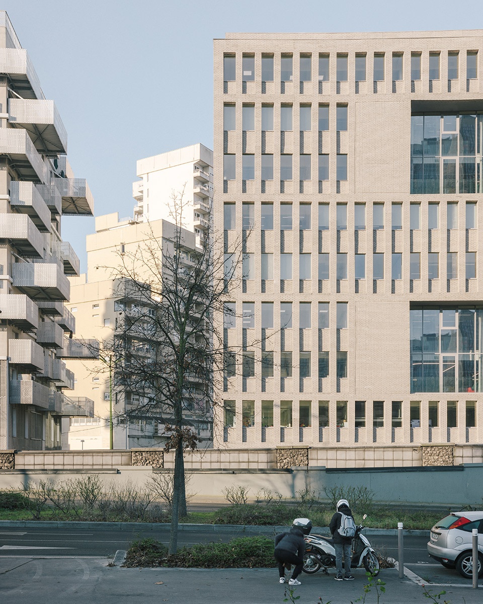 leonard de vinci institute by lan