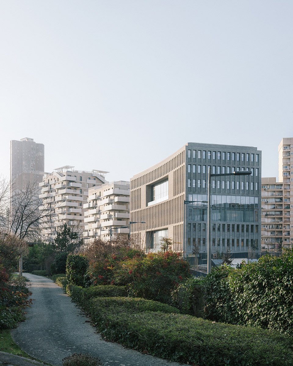 leonard de vinci institute by lan