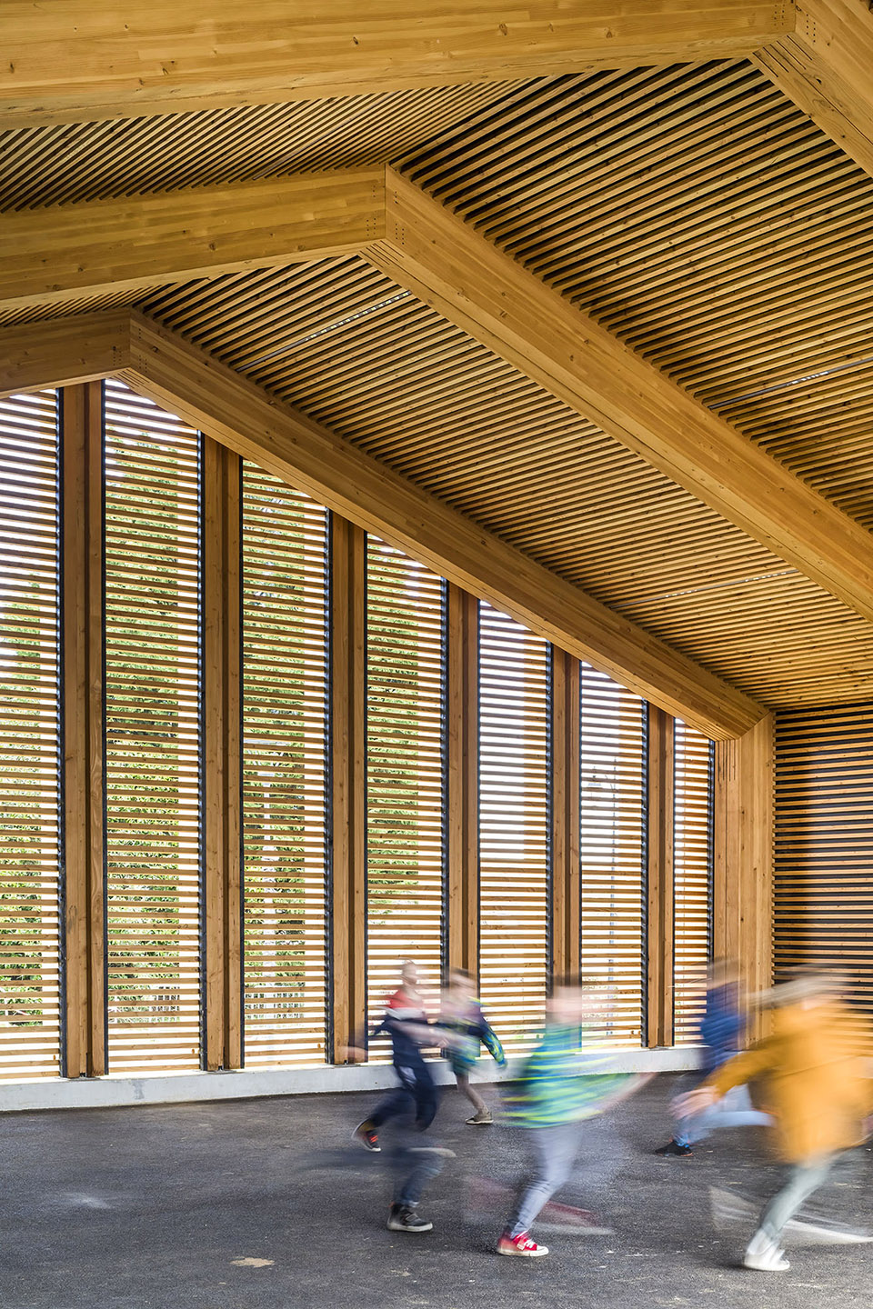 Les Coteaux FLeuris School by HEMAA and Hesters Oyon