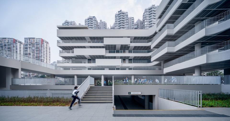 Reconstruction and extension project of Qilin Middle School Shenzhen by Yuanism Architects SUIADR