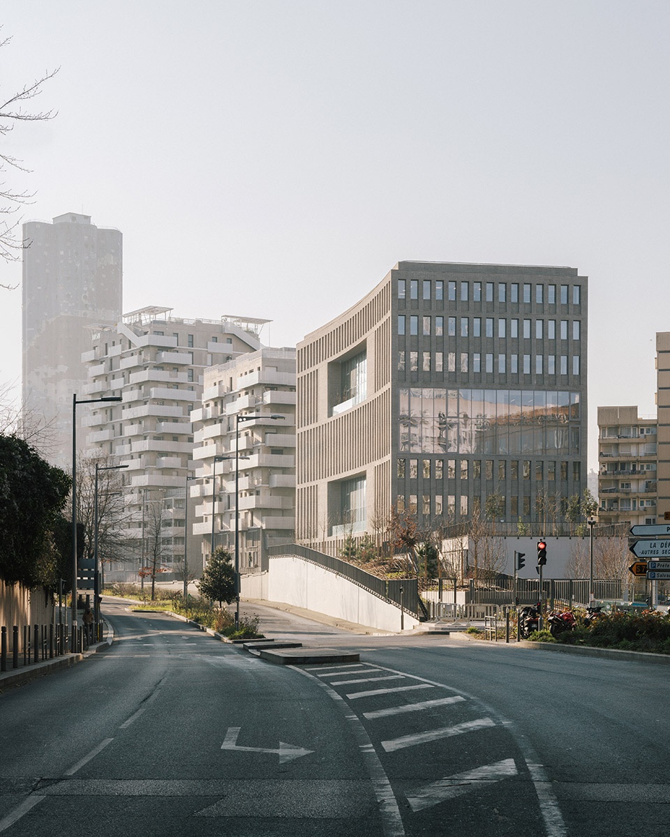 leonard de vinci institute by lan