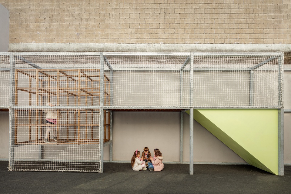 san antonio school playground by ele arkitektura