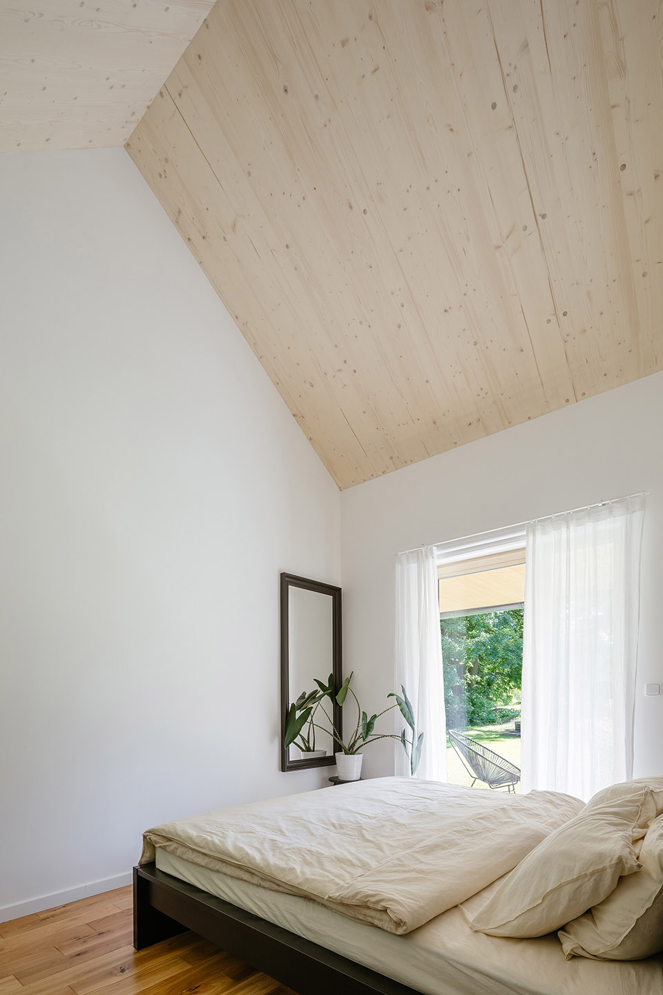 House with Inlaw Suite by KLAR 谷德设计网