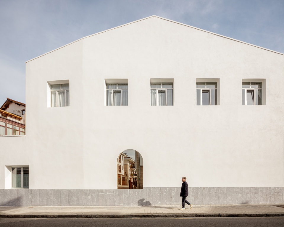 san antonio school playground by ele arkitektura