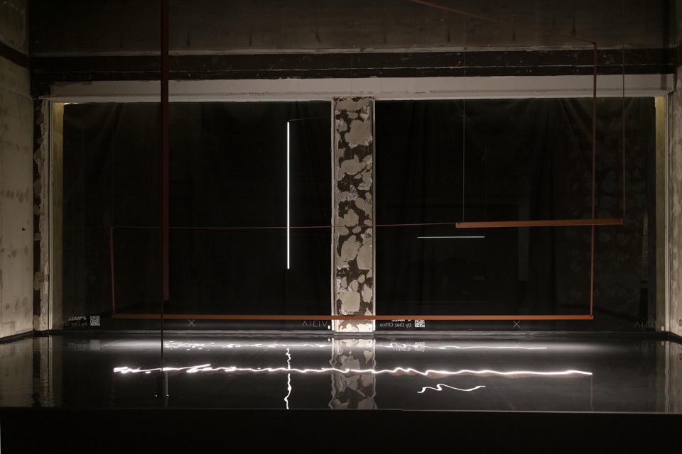 the five sides of plusminus at fourth space by vibia