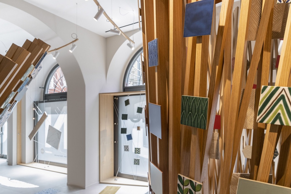ceramiche ragno showroom milan by benedetta tagliabue embt architects