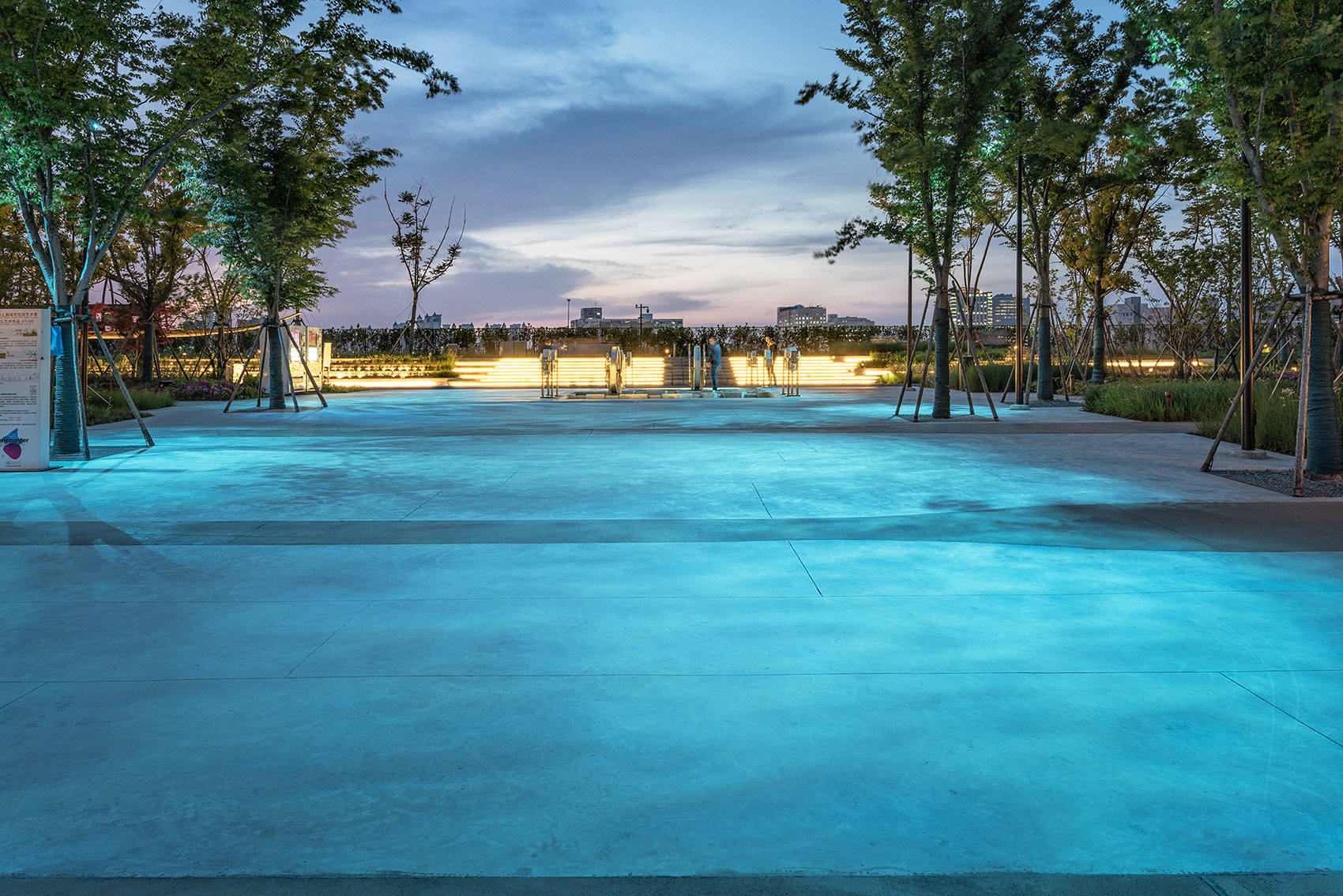 Yangpu Riverside public space (Shanghai No.12 cotton mill) by da ...