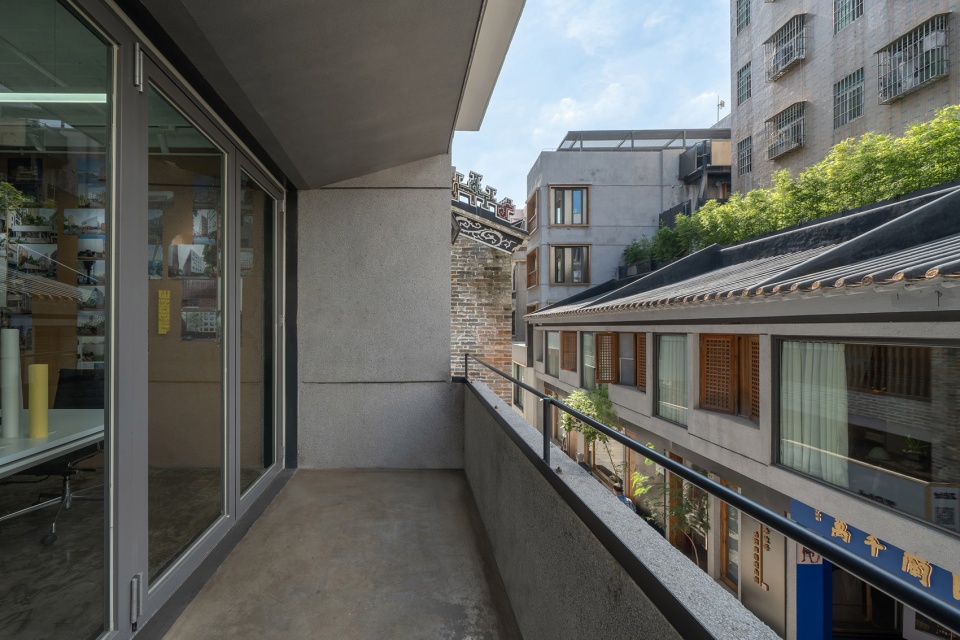 CM Office In Nantou Old Town China by CM Design