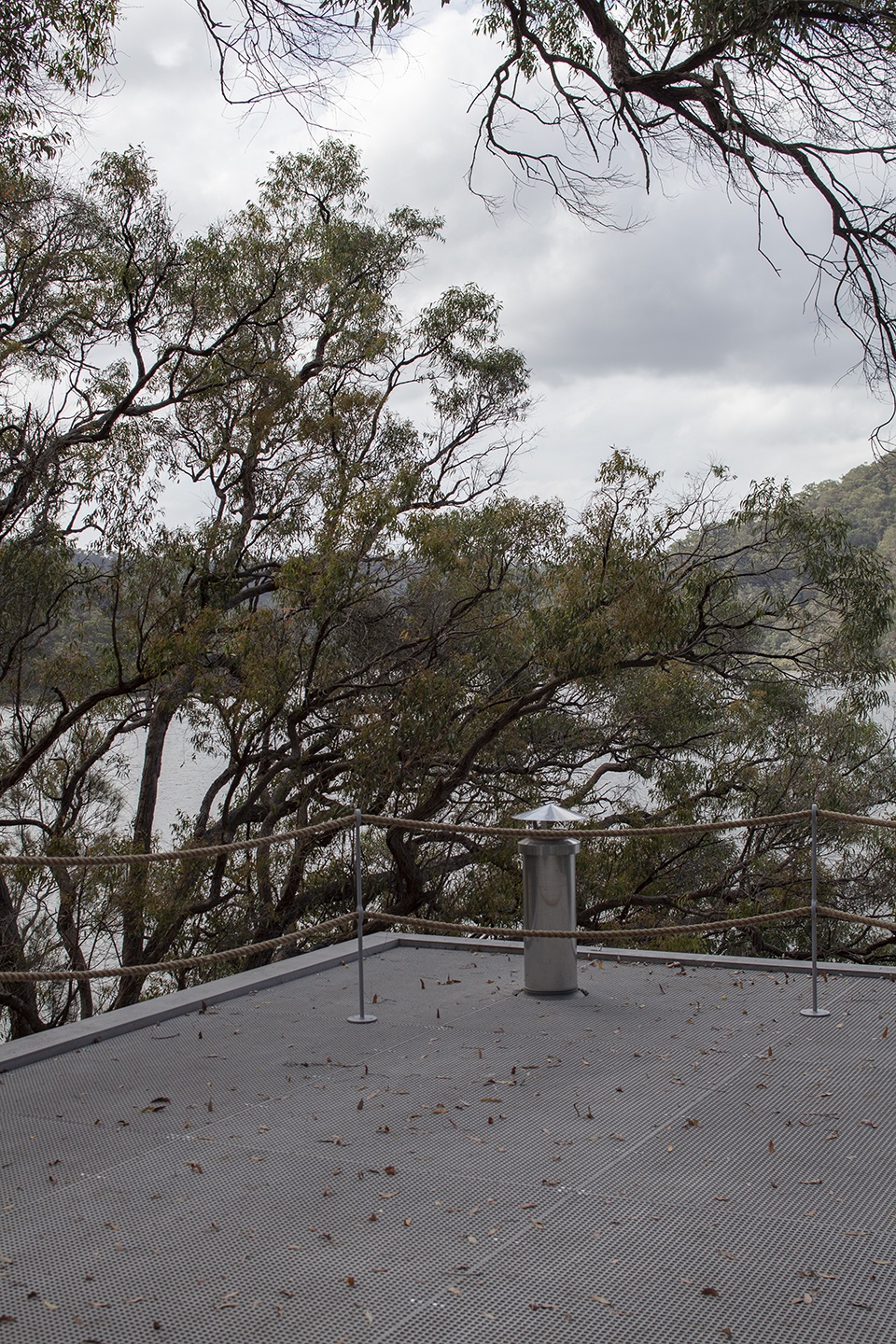 marra marra shack by leopold banchini architects