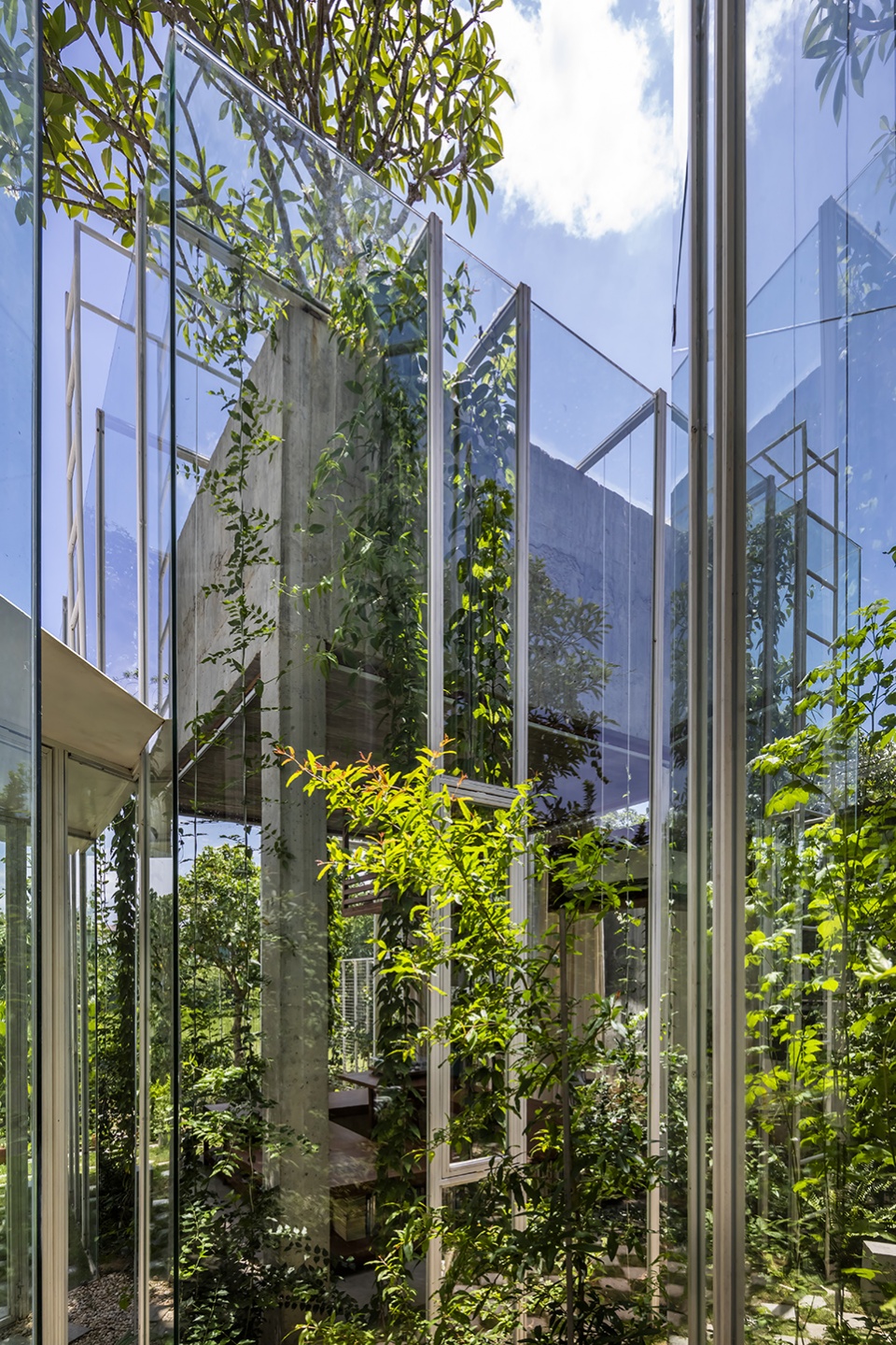 labri house by nkaa studio