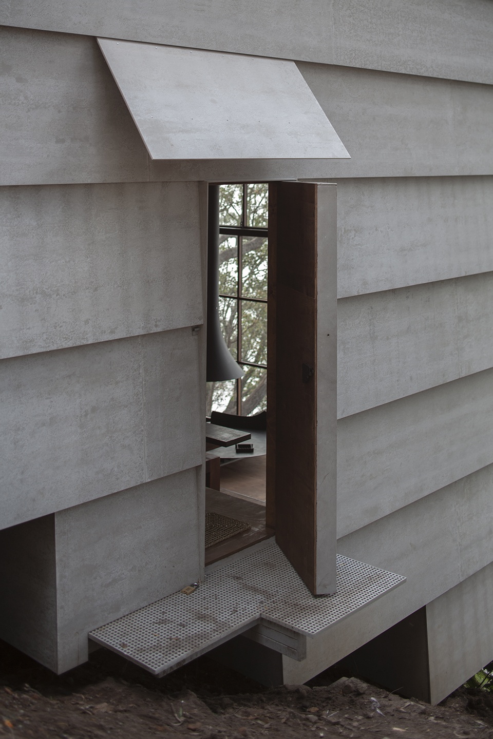 marra marra shack by leopold banchini architects