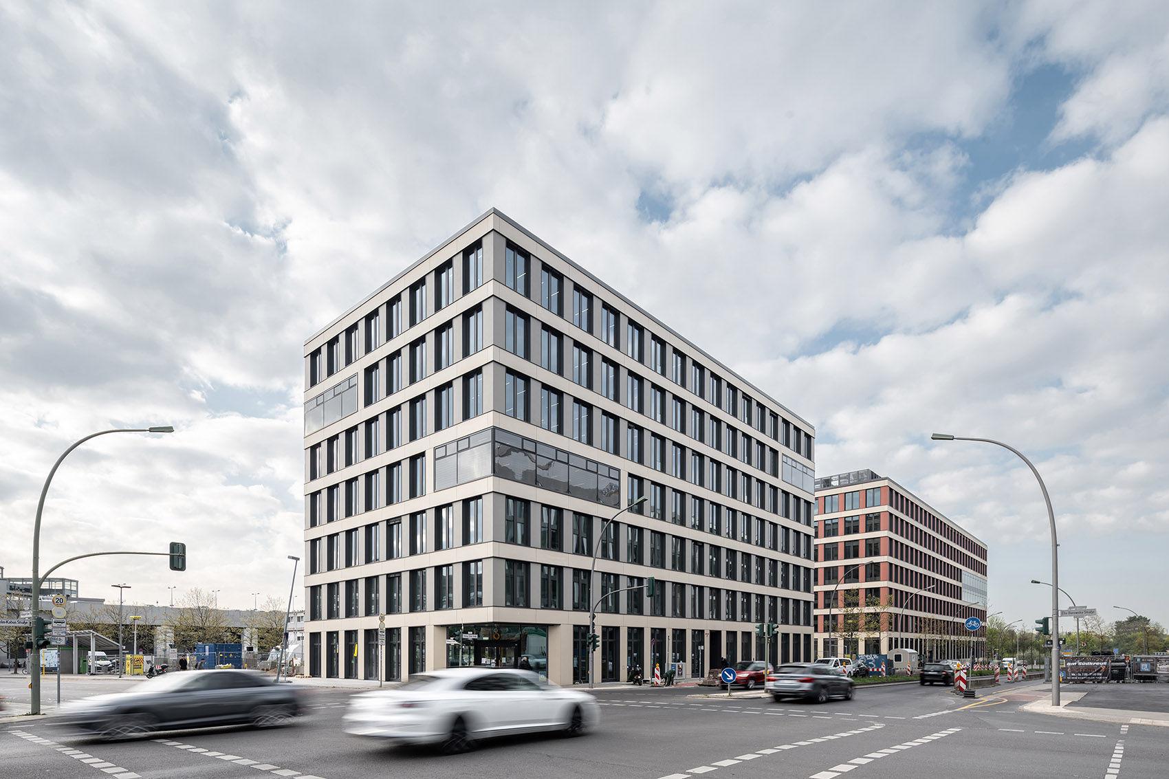 EDGE Suedkreuz Berlin By TCHOBAN VOSS Architekten - 谷德设计网