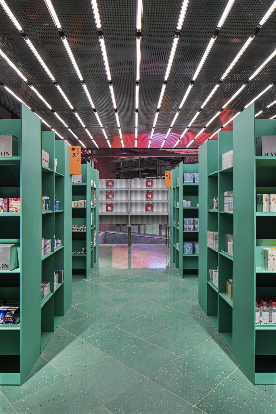 Haydon Xi an China by SALONE DEL SALON