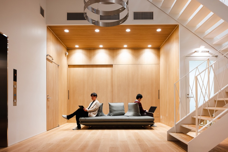 x office by t2p architects office