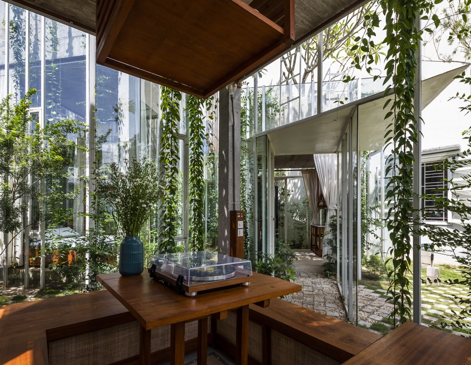 labri house by nkaa studio