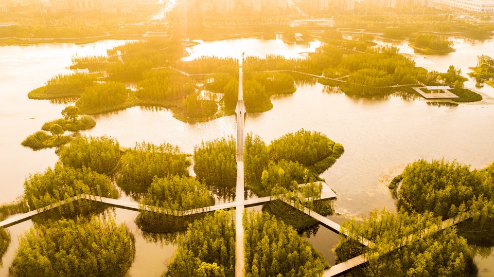 Fish Tail Park in Nanchang City Turenscape
