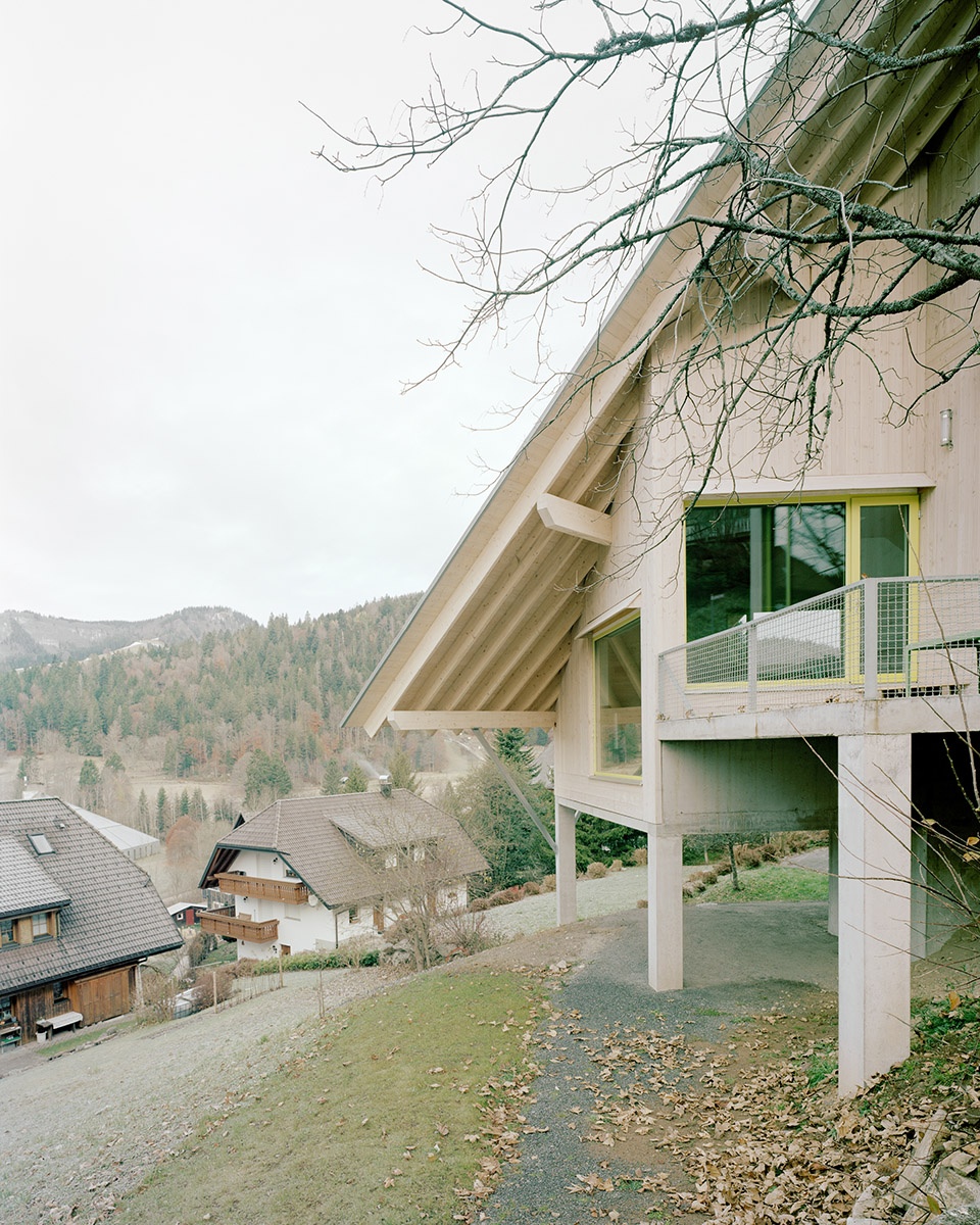 House on a Hill AMUNT