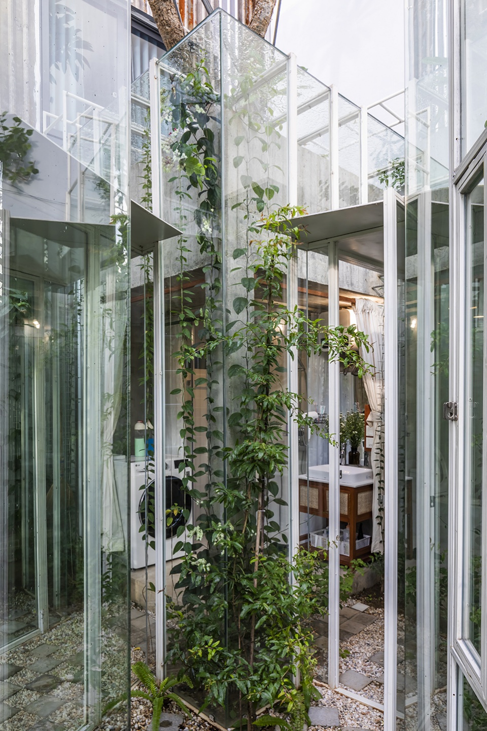 labri house by nkaa studio