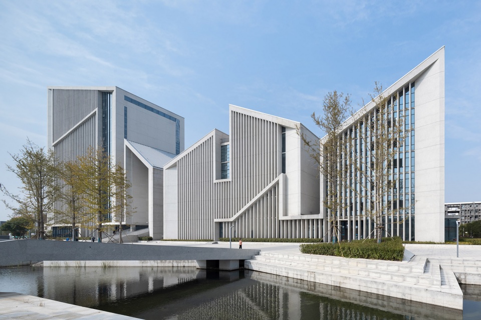 Library and Information Complex of Jiangxi Construction Vocational and Technical College SCUT