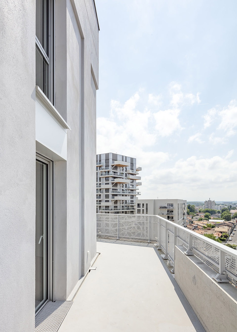tri postal bordeaux bordeaux by cobe architecture paysage