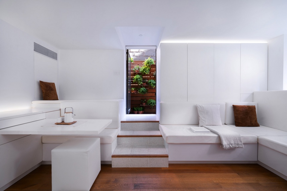 transformable manhattan apartment by martin hopp architect 1