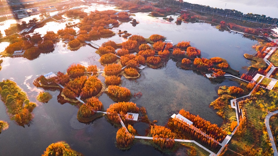 Fish Tail Park in Nanchang City Turenscape