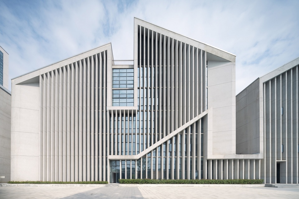 Library and Information Complex of Jiangxi Construction Vocational and Technical College SCUT