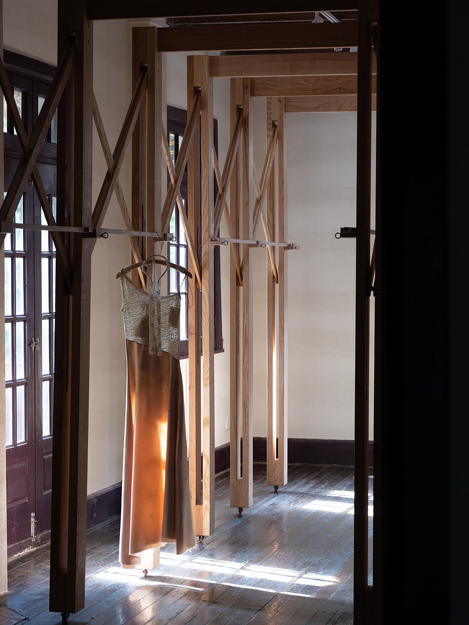 q factor store shanghai by rengarch