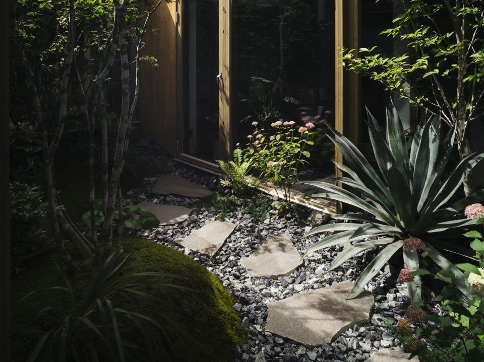 Nightingale House Atsushi Kawanishi Architects