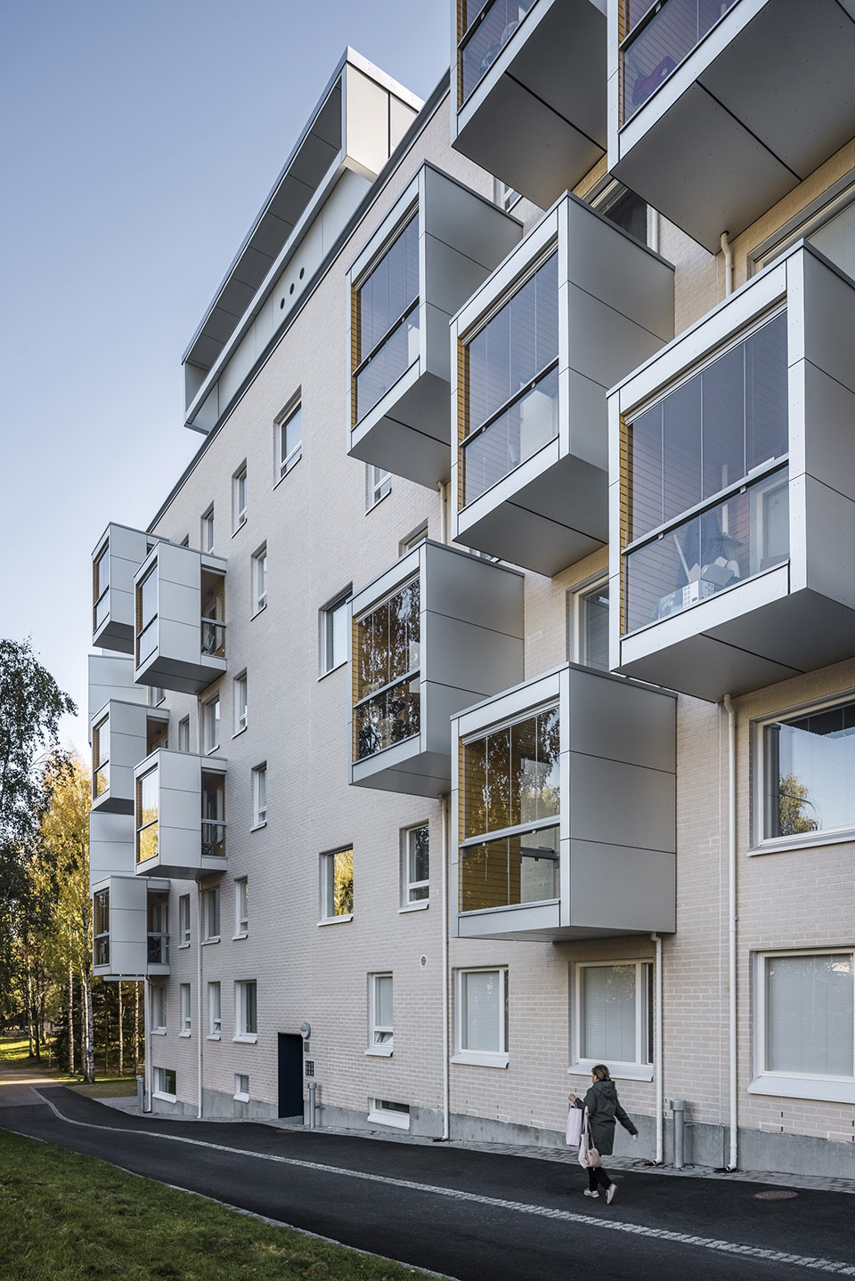 pyhatunturintie 2 public housing block helsinki by lahdelma mahlamaki architects