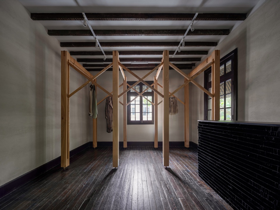 q factor store shanghai by rengarch