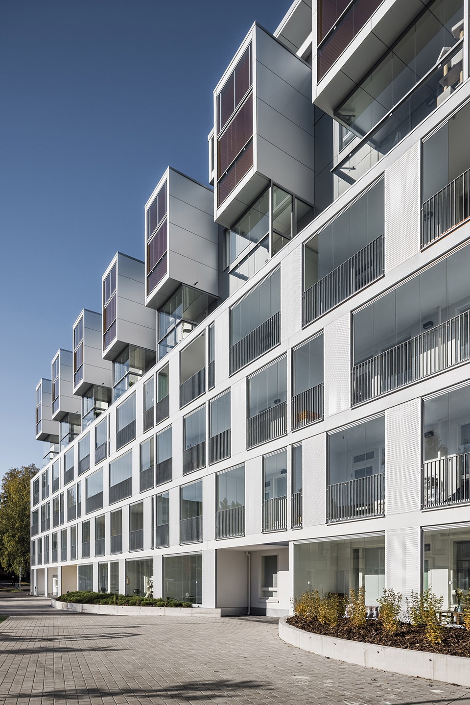 pyhatunturintie 2 public housing block helsinki by lahdelma mahlamaki architects