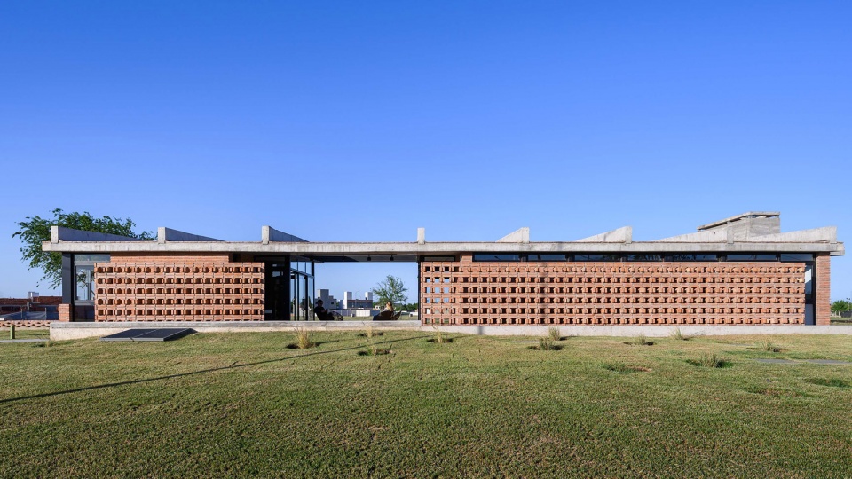 cc san ignacio community center argentina by edisur group