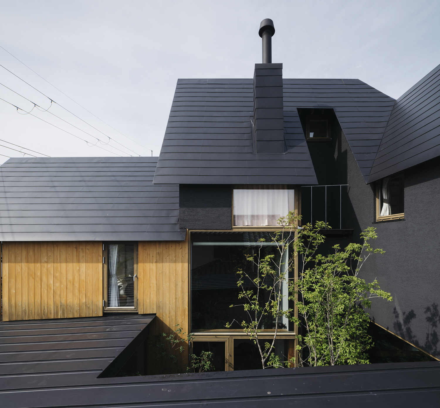 Nightingale House by Atsushi Kawanishi Architects 谷德设计网