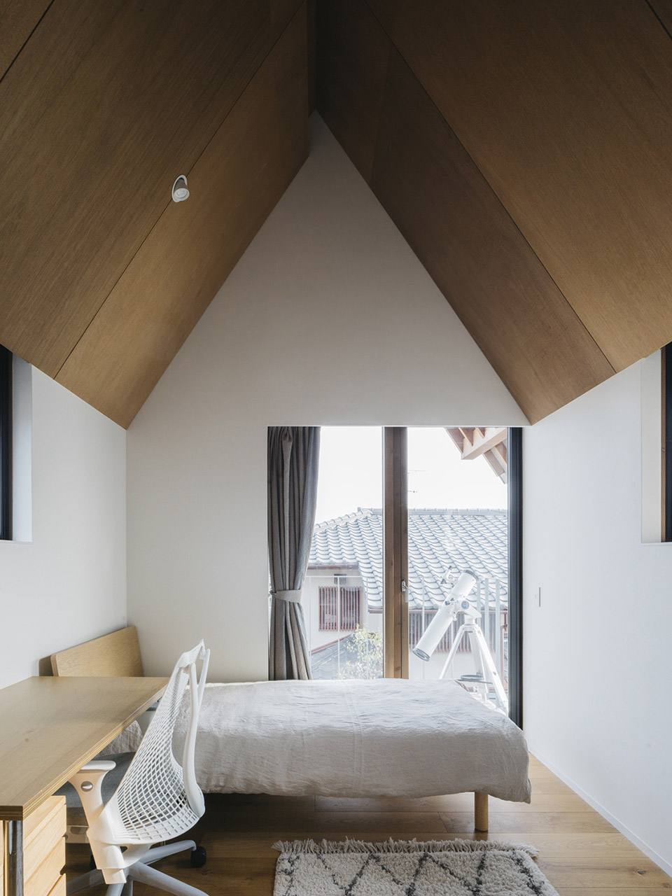 Nightingale House by Atsushi Kawanishi Architects 谷德设计网