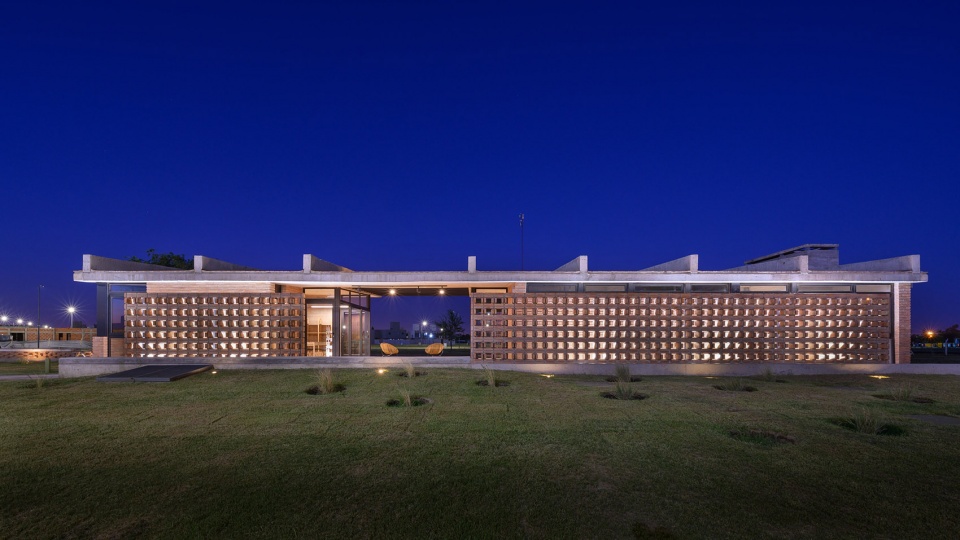 cc san ignacio community center argentina by edisur group