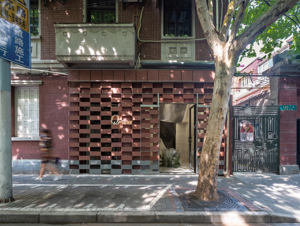 q factor store shanghai by rengarch