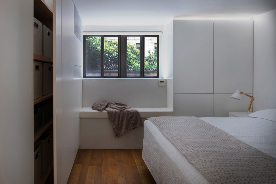 transformable manhattan apartment by martin hopp architect