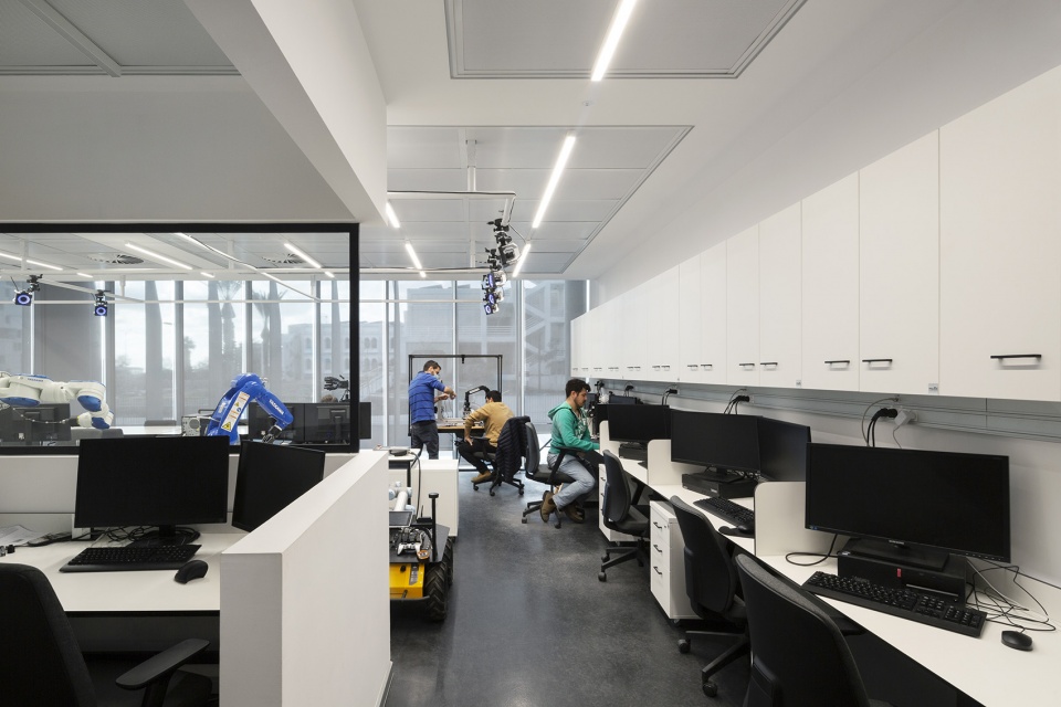 Faculty of Engineering TAU by PEZ Zarhy Architects