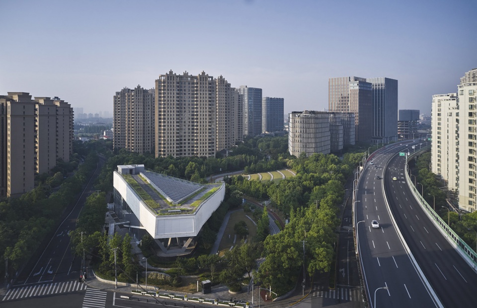 green valley art center by scenic architecture office