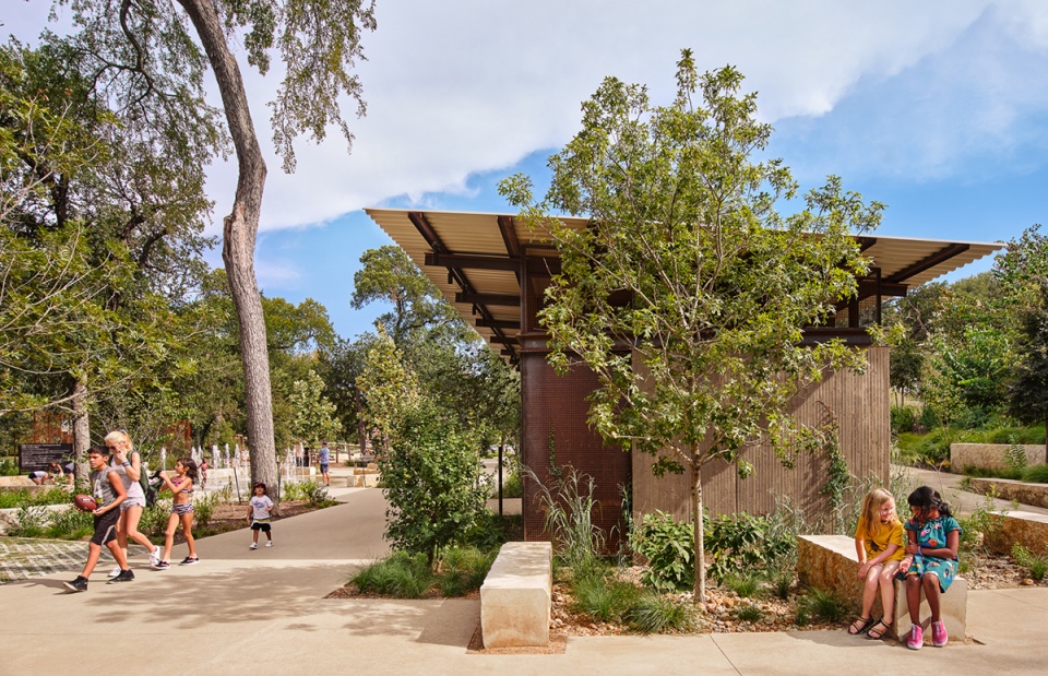 kingsbury commons at pease park by clayton korte