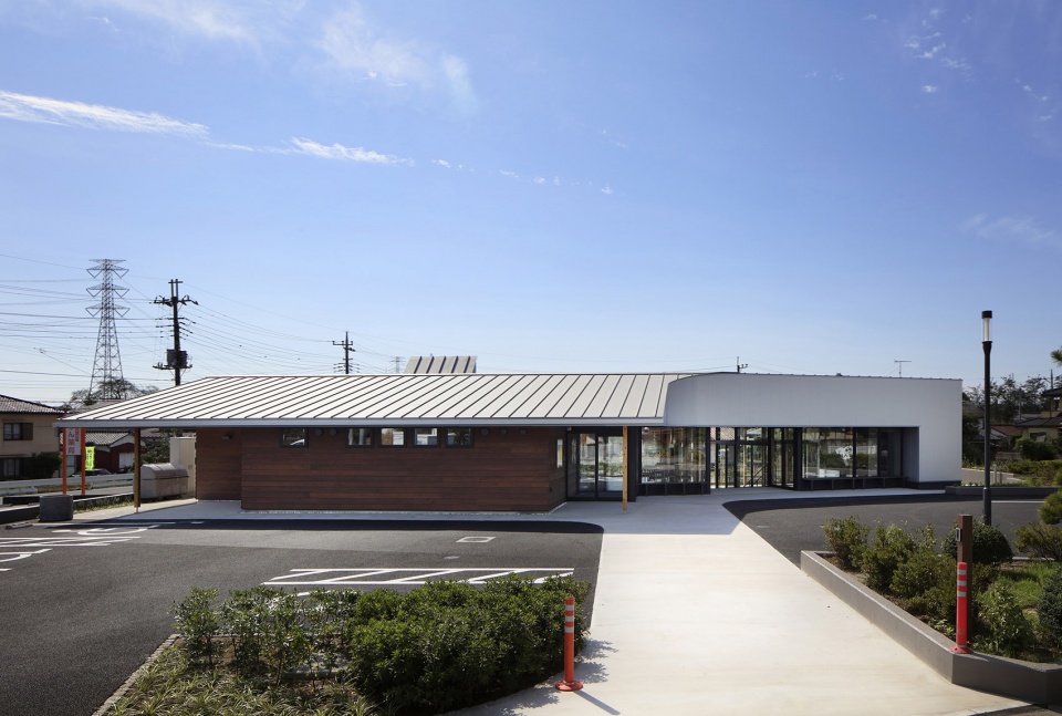 otsuka family clinic by sugawaradaisuke architects