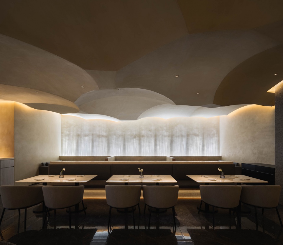 Tarentum Bar Restaurant China by MARS Studio