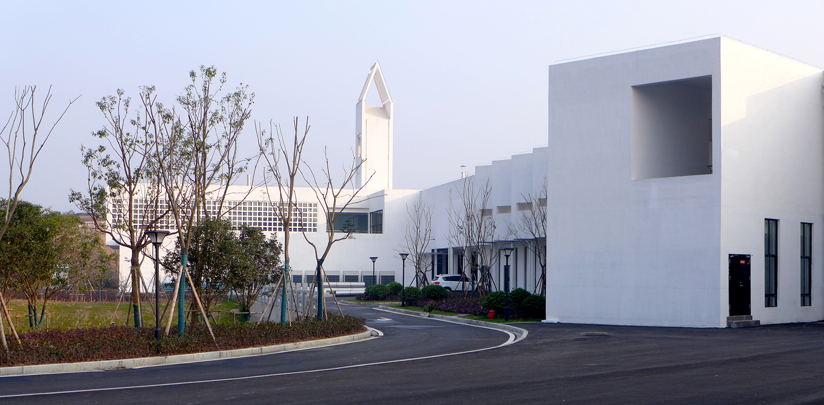 Huoshan County Mortuary, China by Hefei University of Technology Design