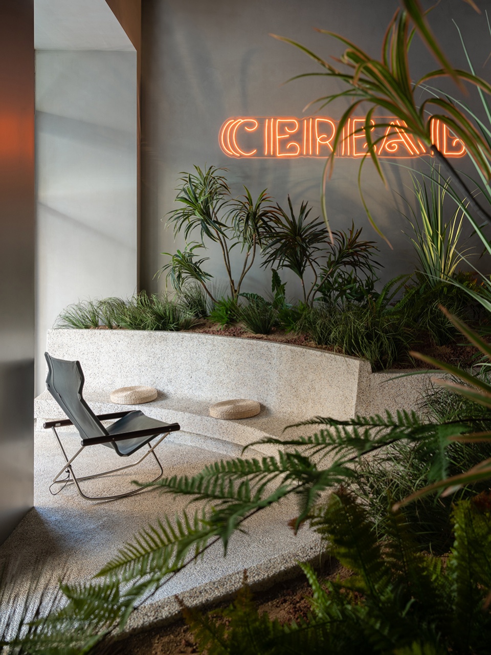 cereal whisky bar by hoooldesign